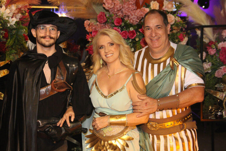 Aniversário - Renata e Lucas - Salão Olímpu's